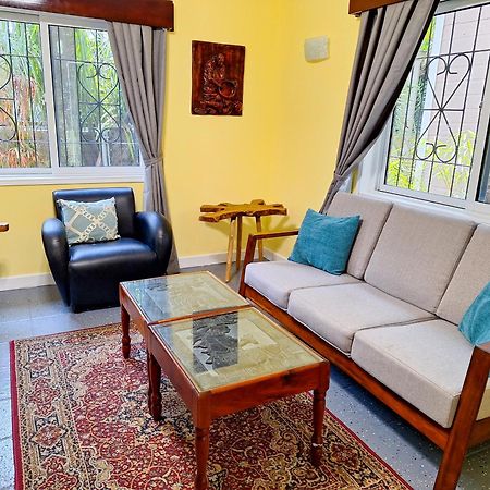 Harbour View Boutique Hotel & Yoga Retreat Belize City Eksteriør billede