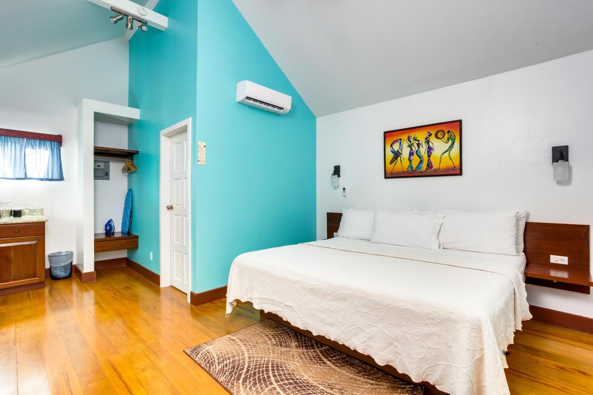 Harbour View Boutique Hotel & Yoga Retreat Belize City Eksteriør billede